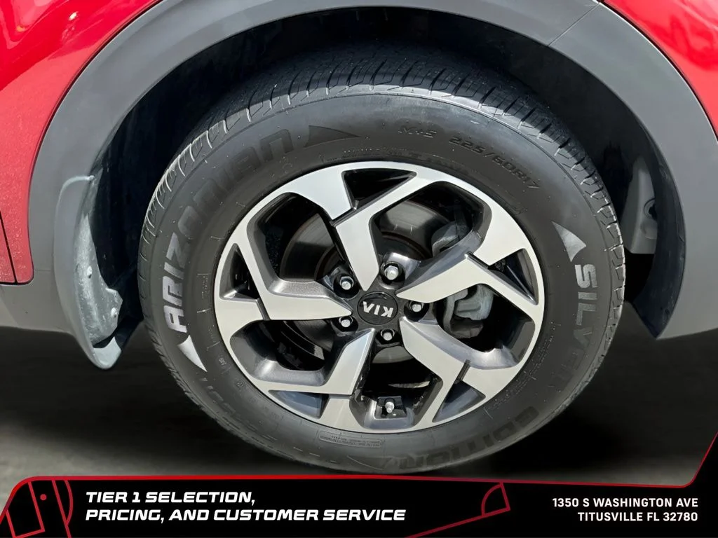 Used 2022 Red Kia LX image 21
