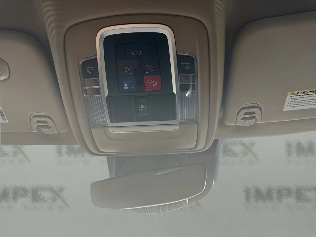 Used 2021  Ram Laramie image 25