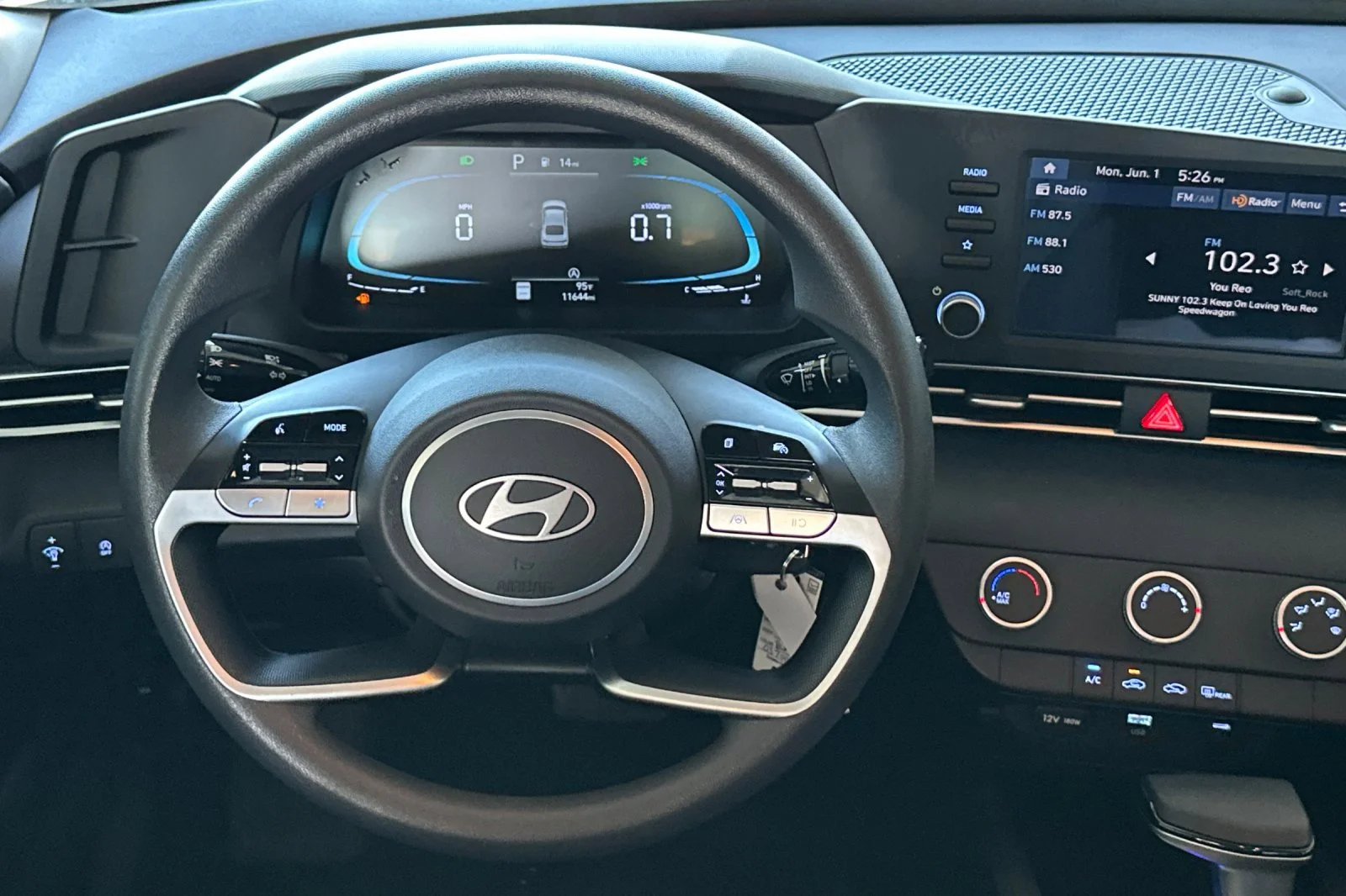 Used 2025 Abyss Black Hyundai SE image 14