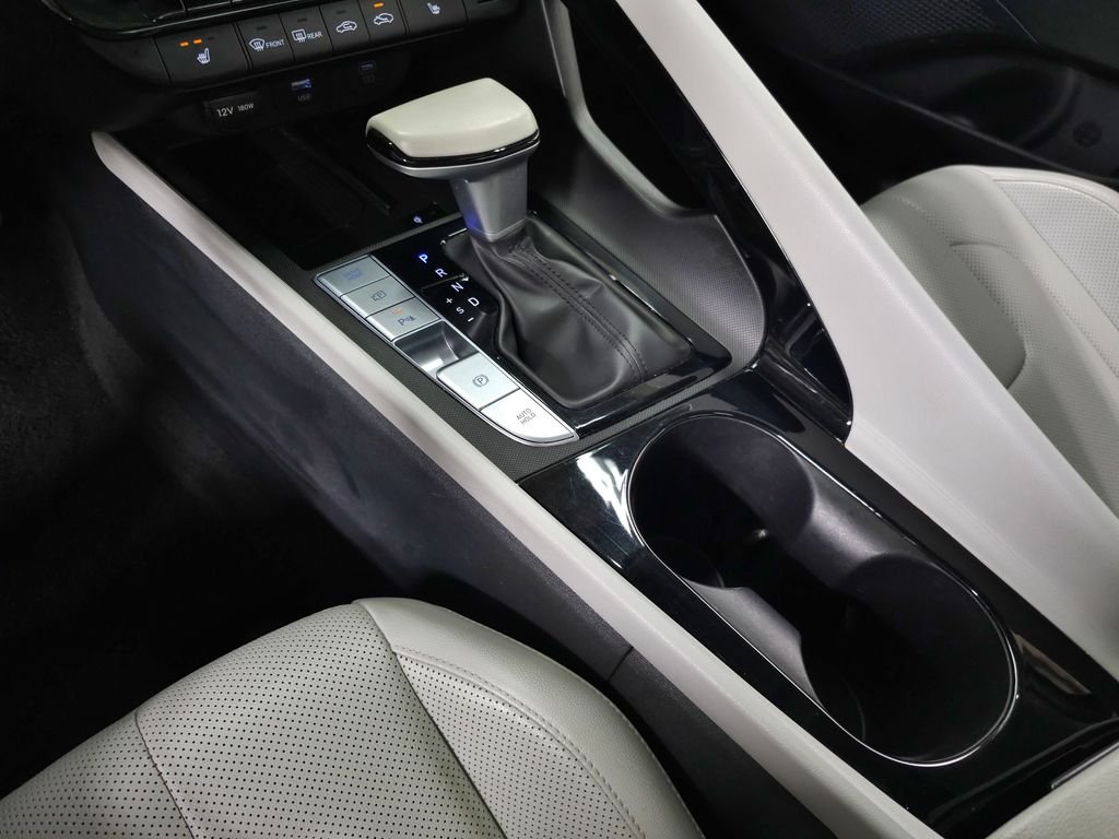 2024 Hyundai Elantra Limited - Photo 33