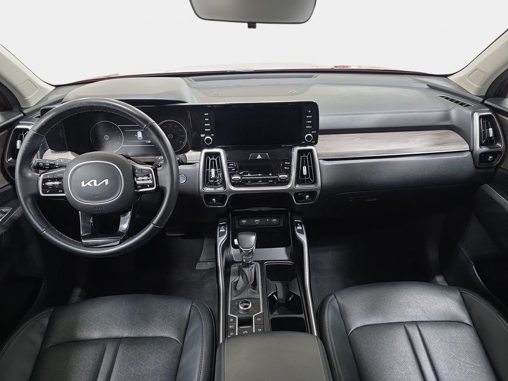 Used 2022 Passion Red Tintcoat Kia X-Line EX image 10