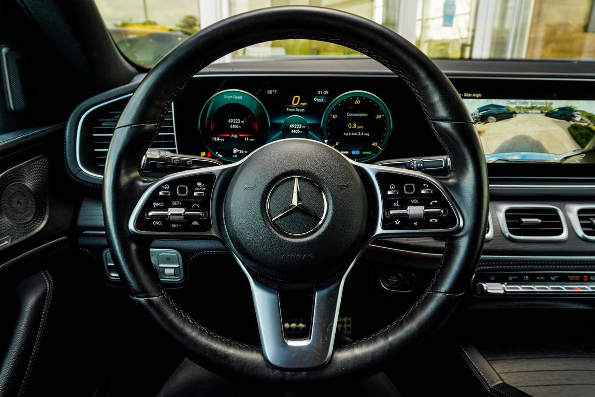 Used 2023 Gray Mercedes-Benz GLS 580 image 13
