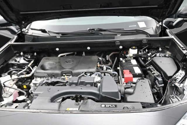 Used 2025 Midnight Black Metallic Toyota XLE image 26