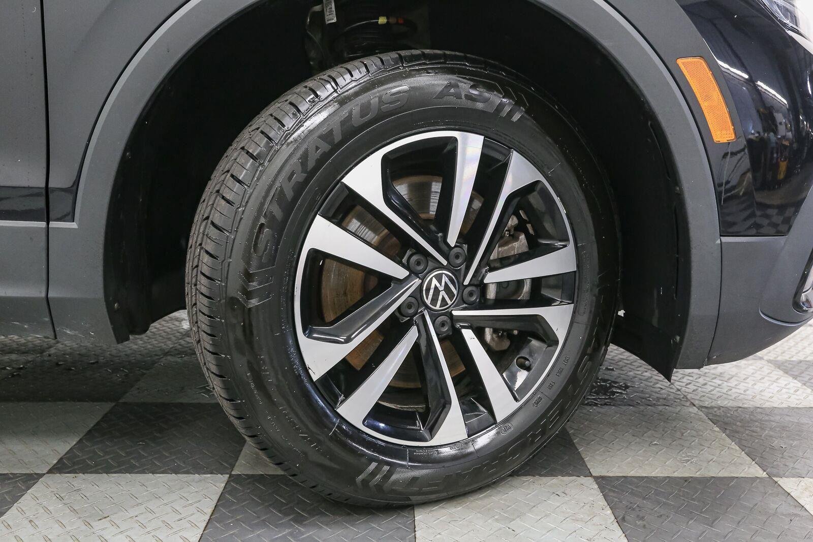 Used 2022 Deep Black Pearl Volkswagen S image 16