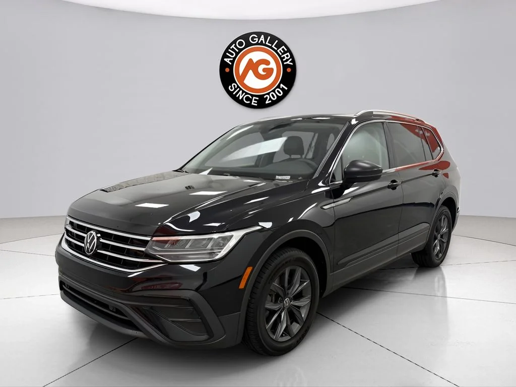 Used 2022 Black Volkswagen 2.0T SE image 7