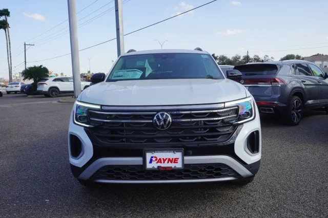 New 2026 Opal White Pearl Volkswagen 2.0T Peak Edition image 2