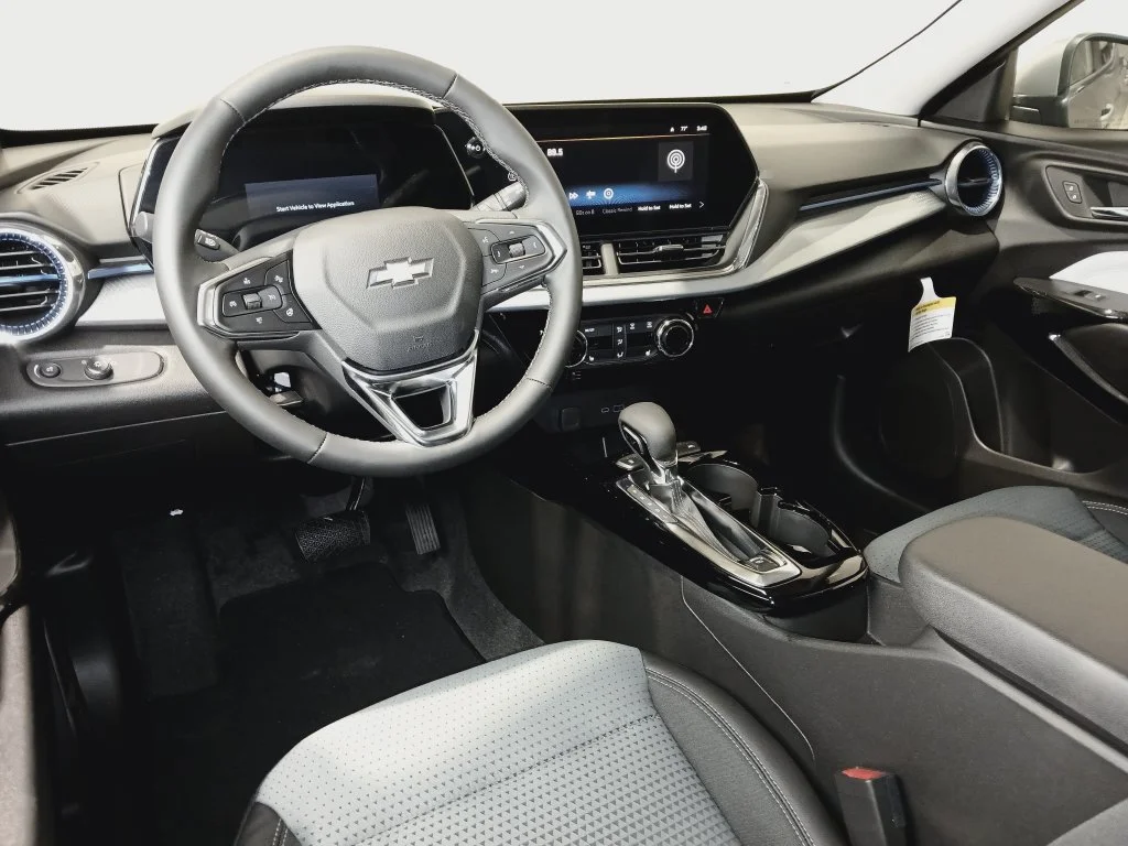 Used 2026 Gray Chevrolet LT image 9