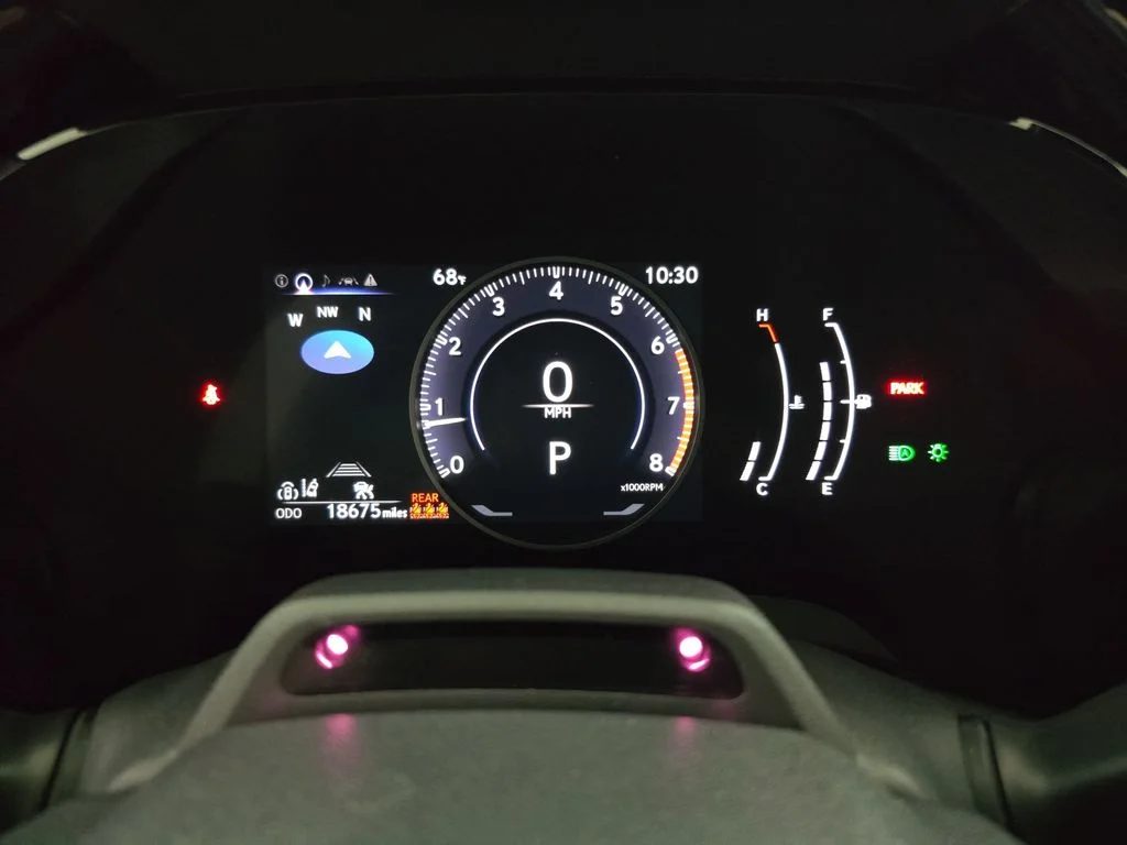 Used 2023 White Lexus 350 Premium Plus image 22