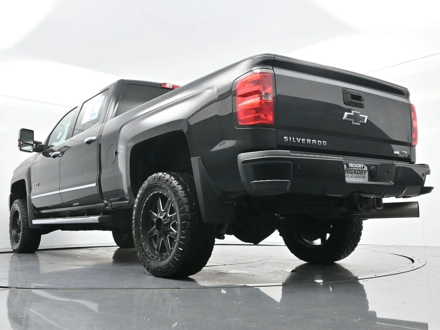 Used 2019 Black Chevrolet LTZ image 49