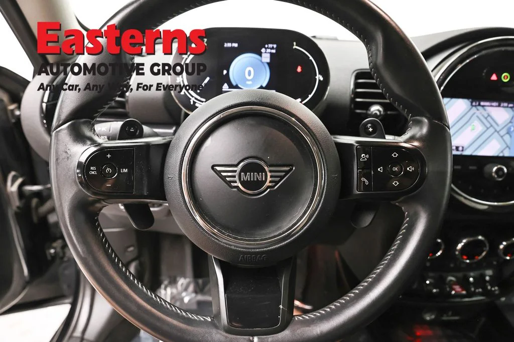 Used 2023 Black MINI Clubman image 10
