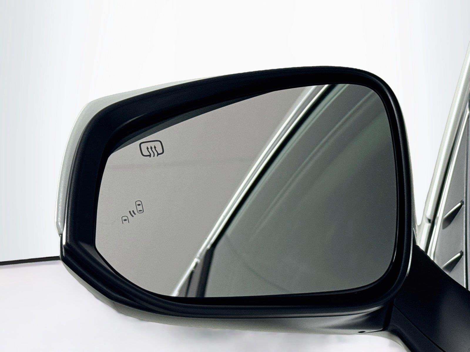 Certified Used 2026 Wind Chill Pearl Toyota XLE image 5