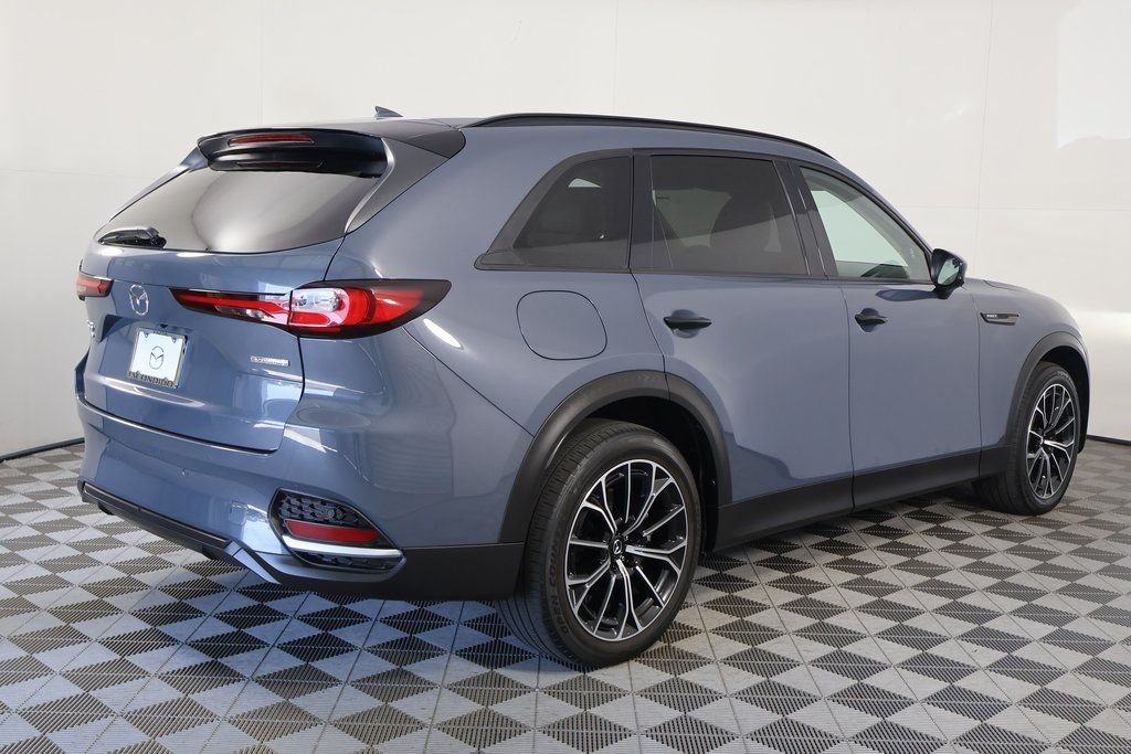 Certified Used 2025 Gray Mazda Premium image 5
