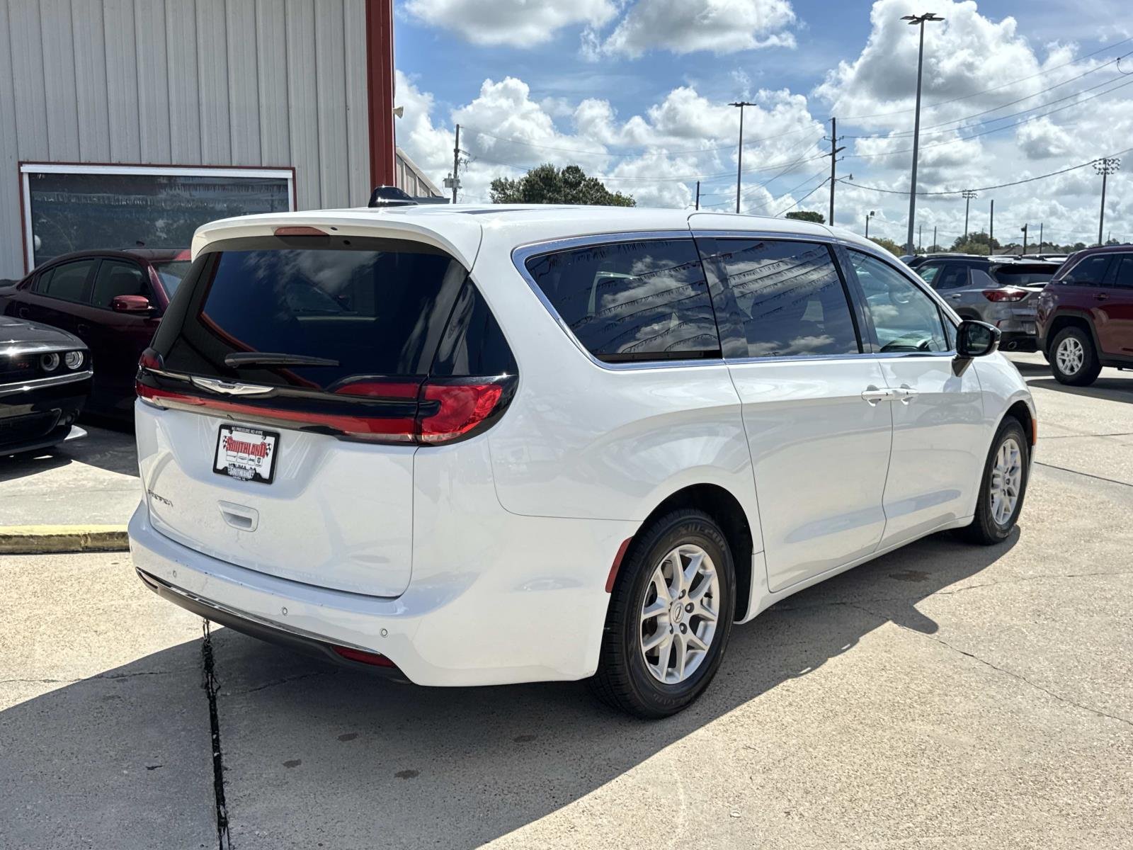 Used 2024 Bright White Clearcoat Chrysler Touring L image 7