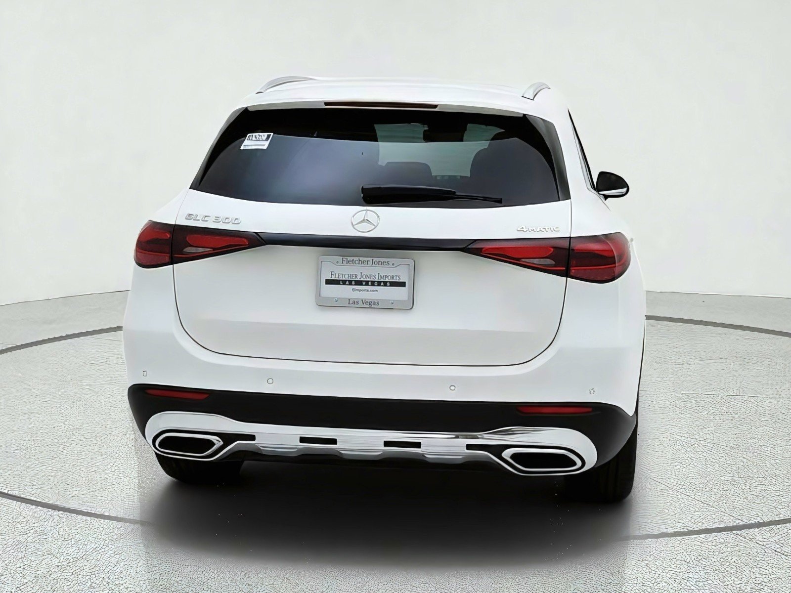 Certified Used 2025 Polar White Mercedes-Benz GLC 300 image 10