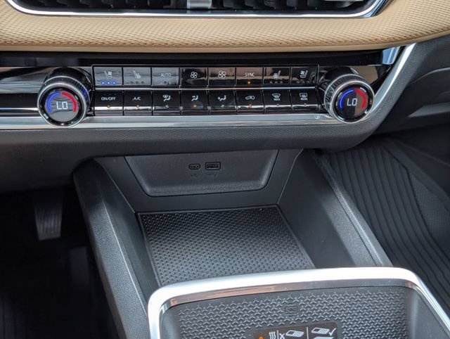 New 2027 Mosaic Black Metallic Chevrolet ACTIV image 23