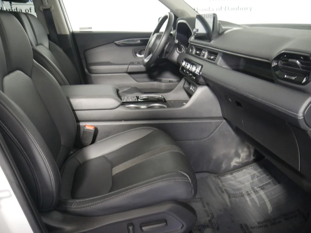 2023 Honda Pilot Touring - Photo 6