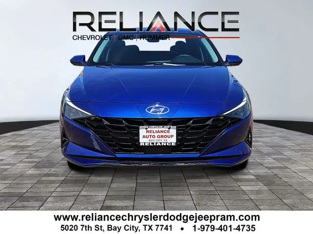 Used 2023 Blue Hyundai SEL image 2