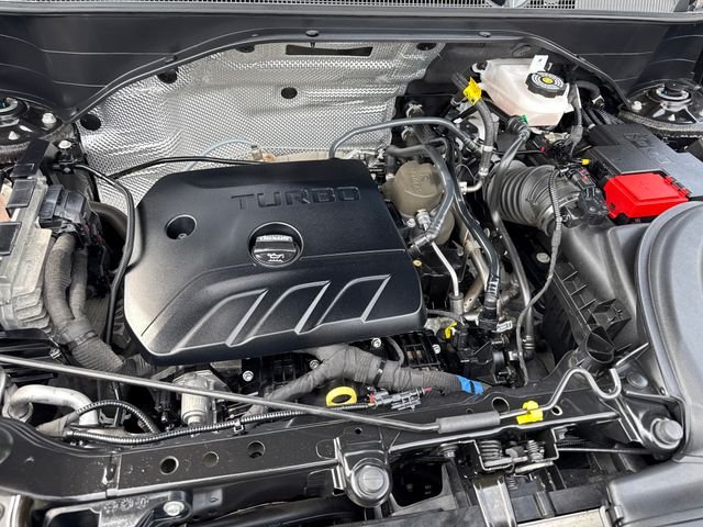 Used 2023 Black Buick Select image 28
