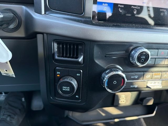 Used 2025 Black Ford XLT image 19