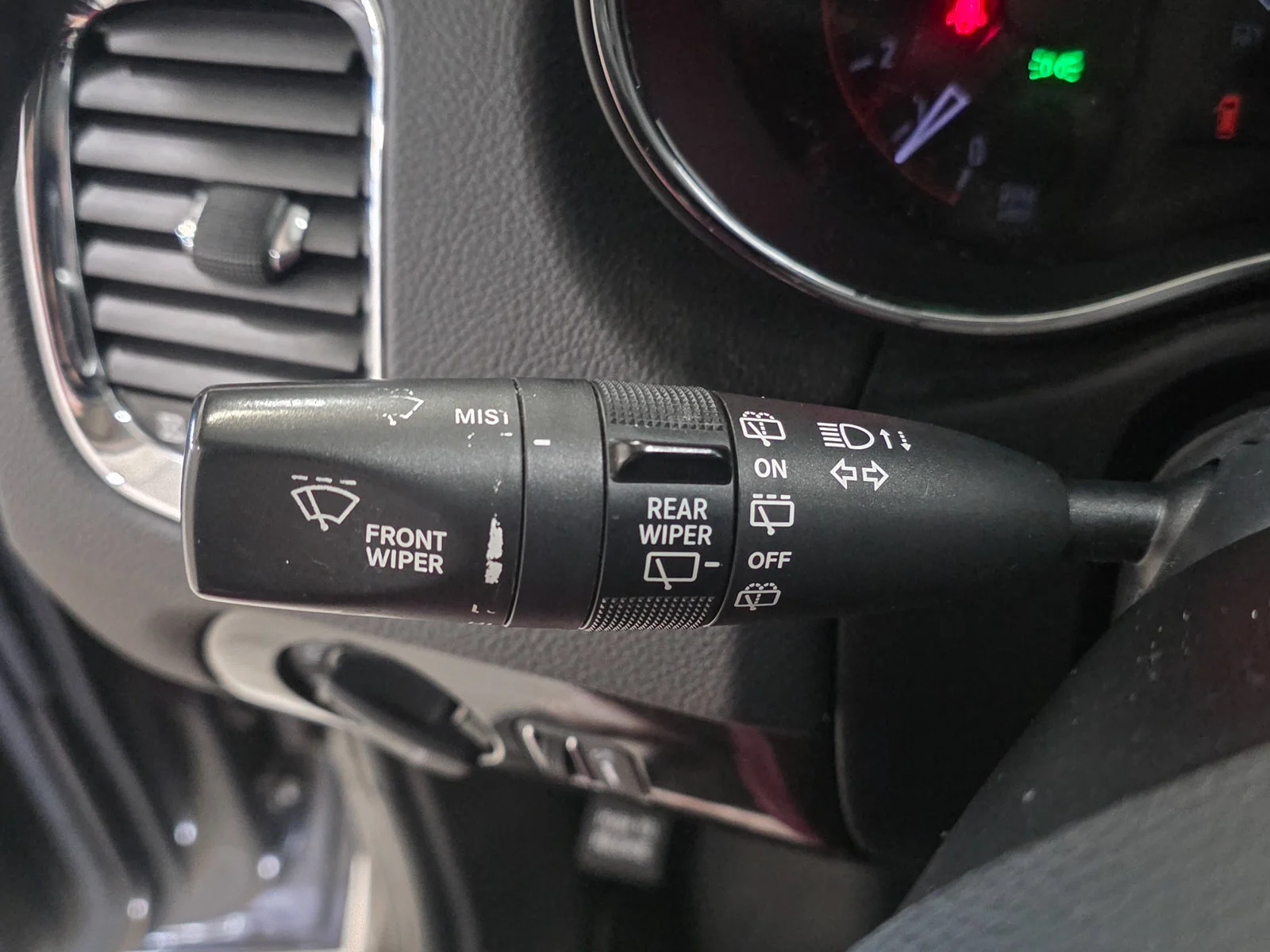 Used 2015 Gray Dodge Limited image 37