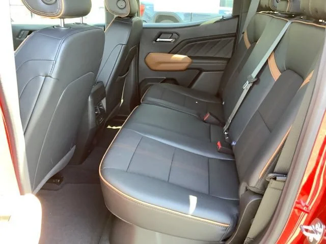 2026 GMC Canyon AT4 - Photo 14