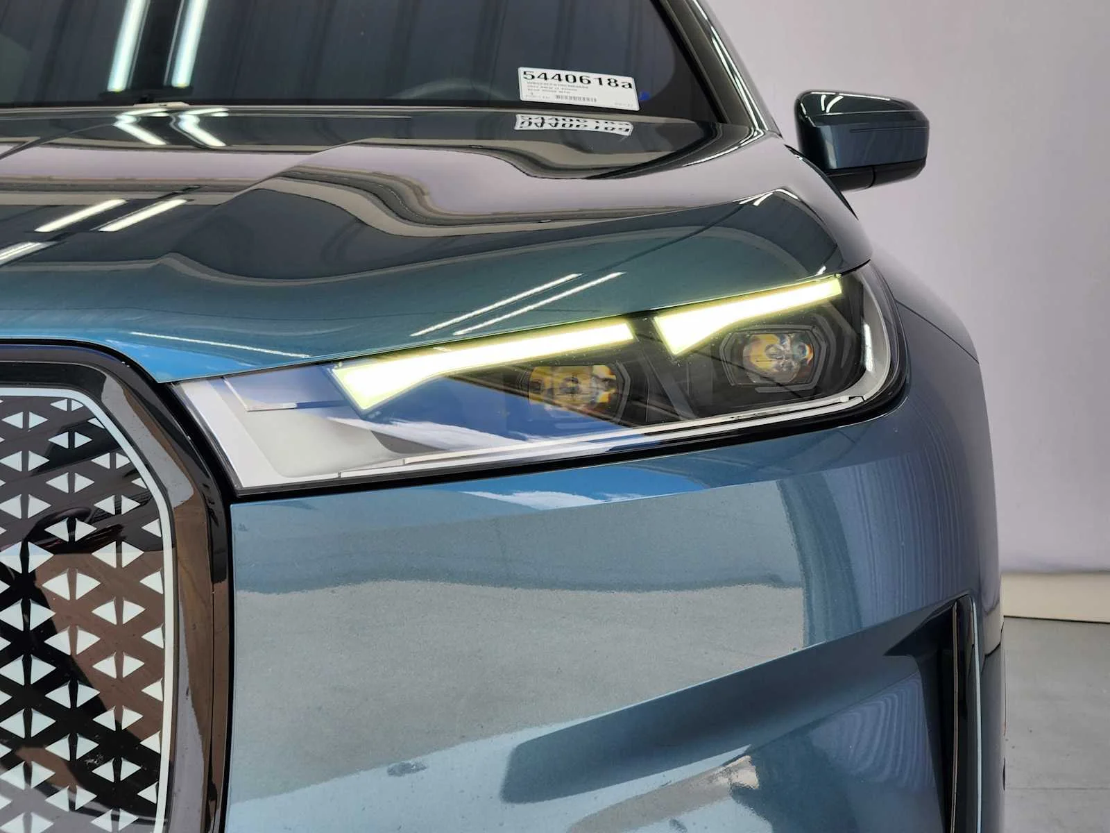 Used 2024 Blue Ridge Mountain Metallic BMW xDrive50 image 7