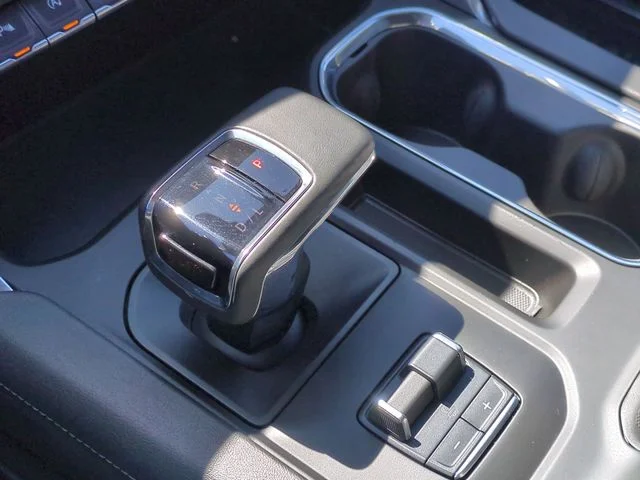 Used 2023 Silver GMC Denali image 20