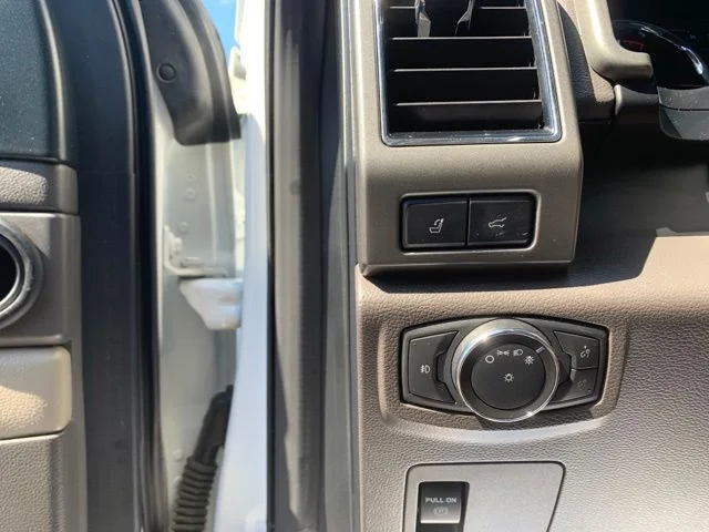 Used 2021 White Ford XLT image 13