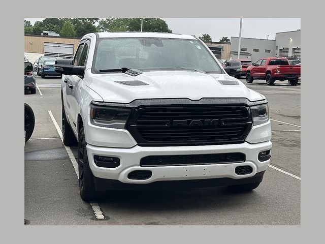 2024 RAM 1500 Laramie 4x4 Crew Cab 5'7's photo
