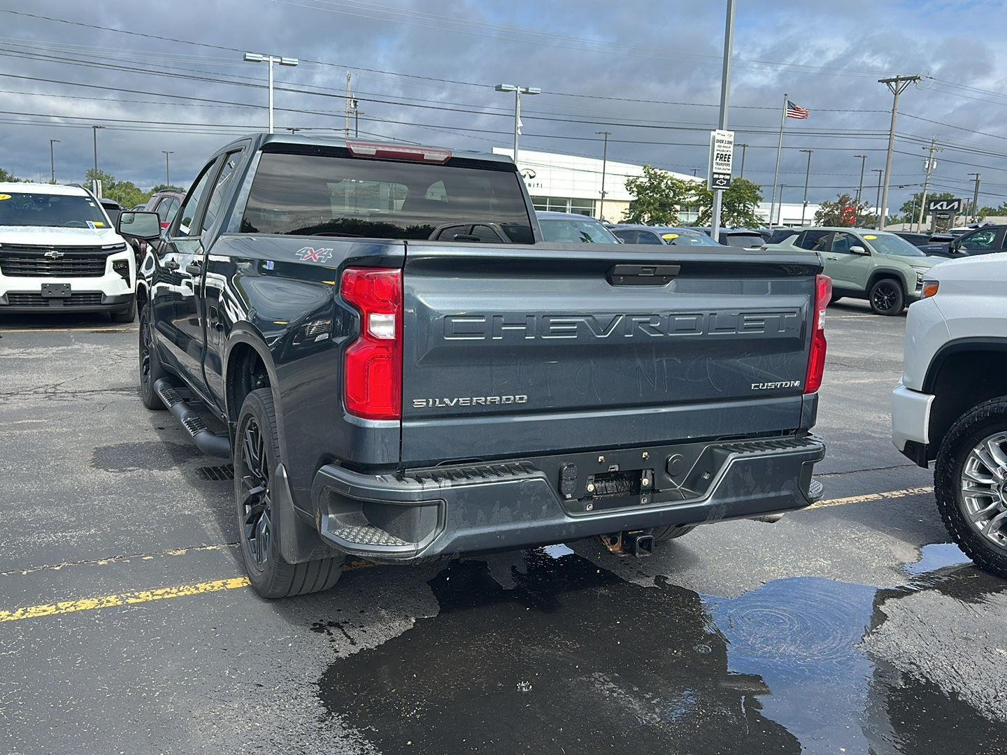 Used 2019 Shadow Gray Metallic Chevrolet Custom image 4