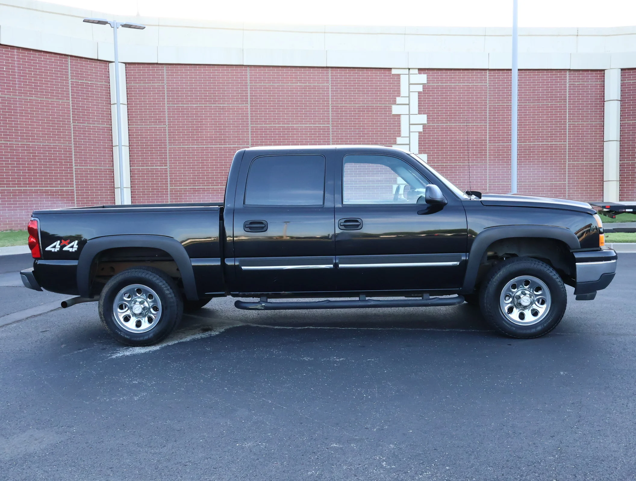 Used 2007 Black Chevrolet LS image 24