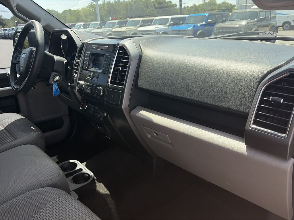 Used 2015 White Ford XLT image 29