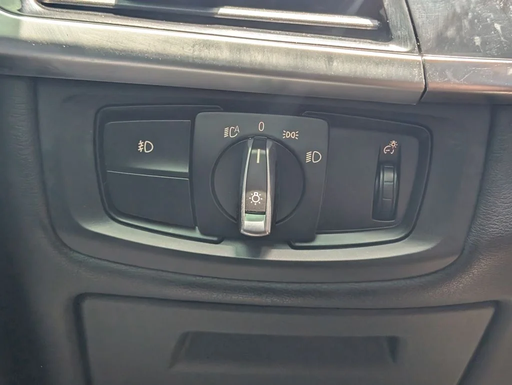 Used 2018 White BMW xDrive35i image 29