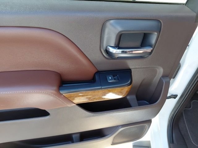Used 2018 Beige Chevrolet High Country image 29