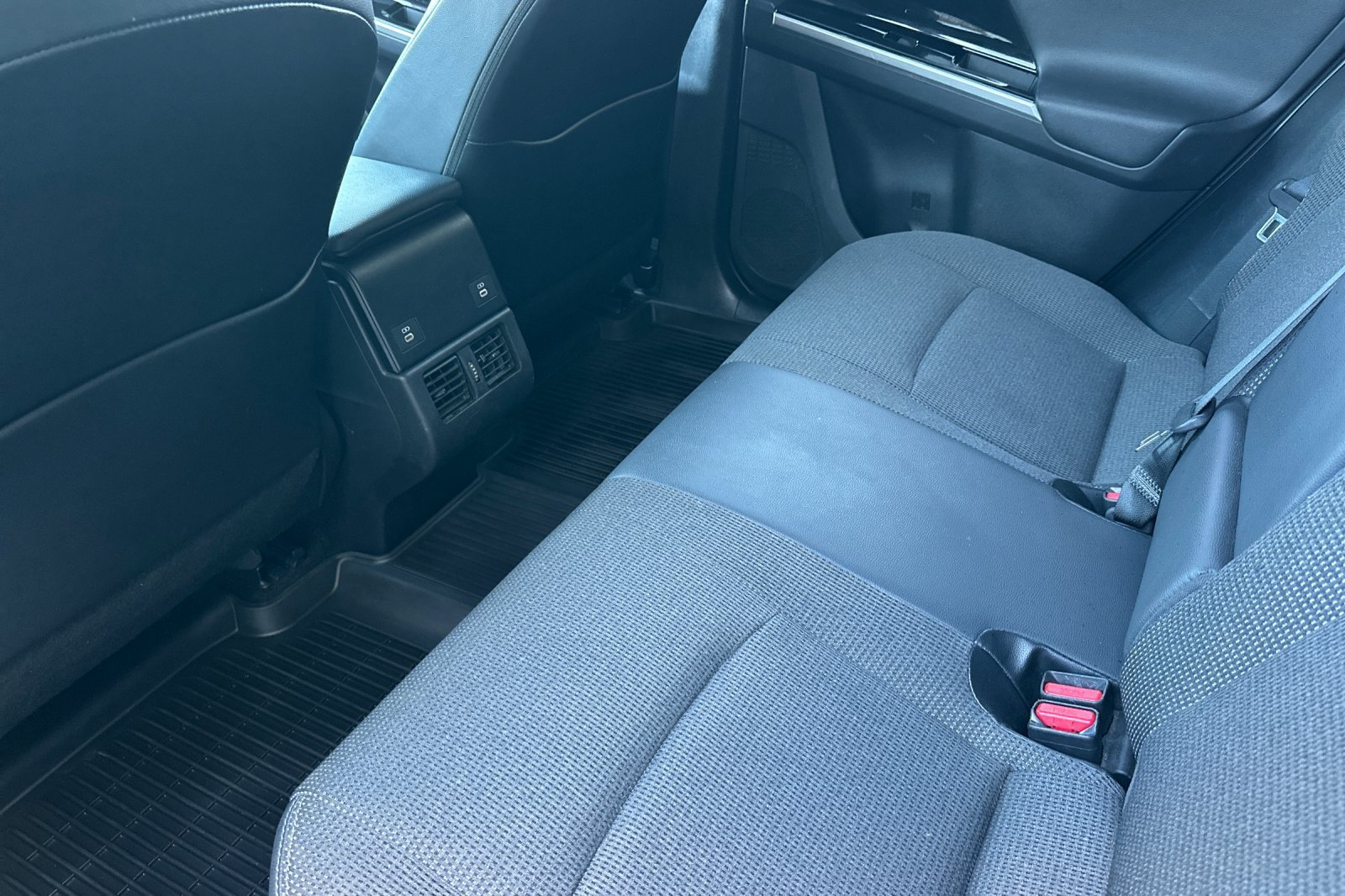 Certified Used 2023 Wind Chill Pearl Toyota XLE image 12