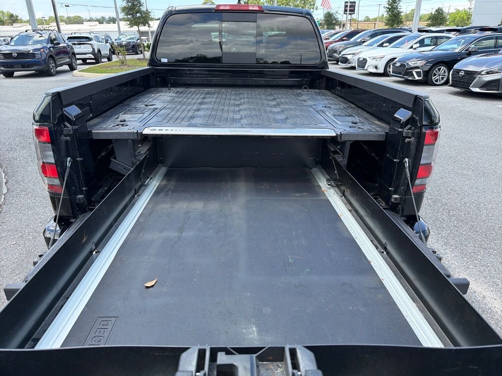Used 2025 Super Black Nissan SV image 10