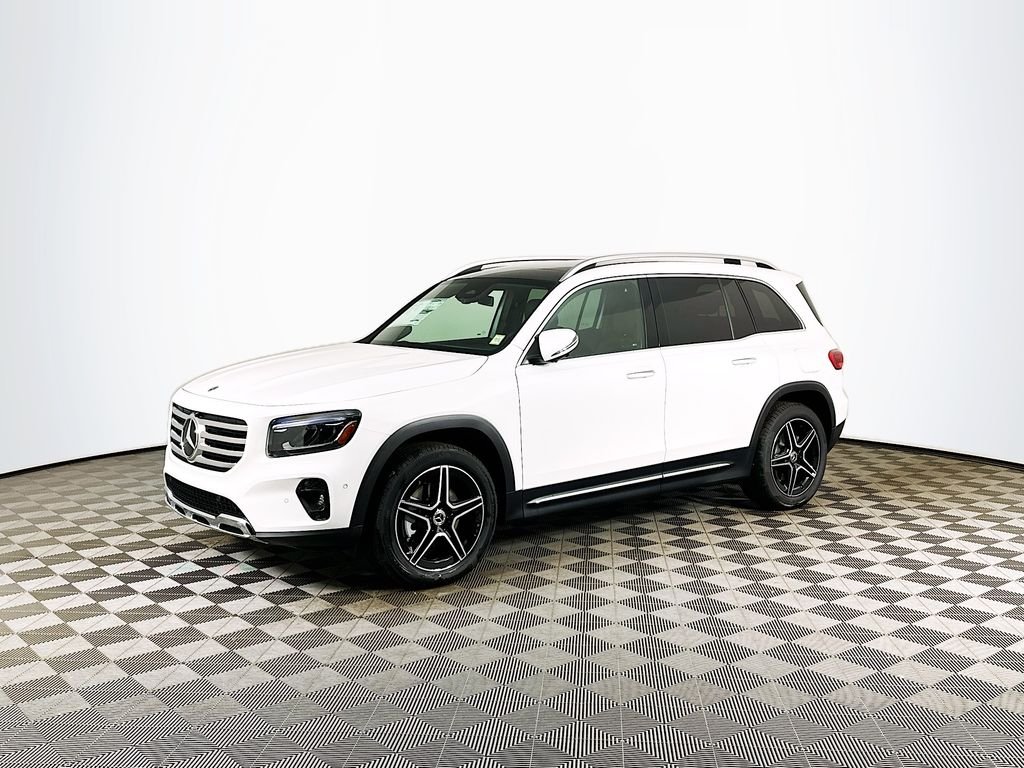 New 2026 Polar White Mercedes-Benz GLB 250 image 3