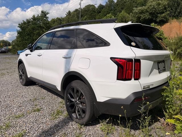 Used 2023 White Kia X-Line SX Prestige image 9