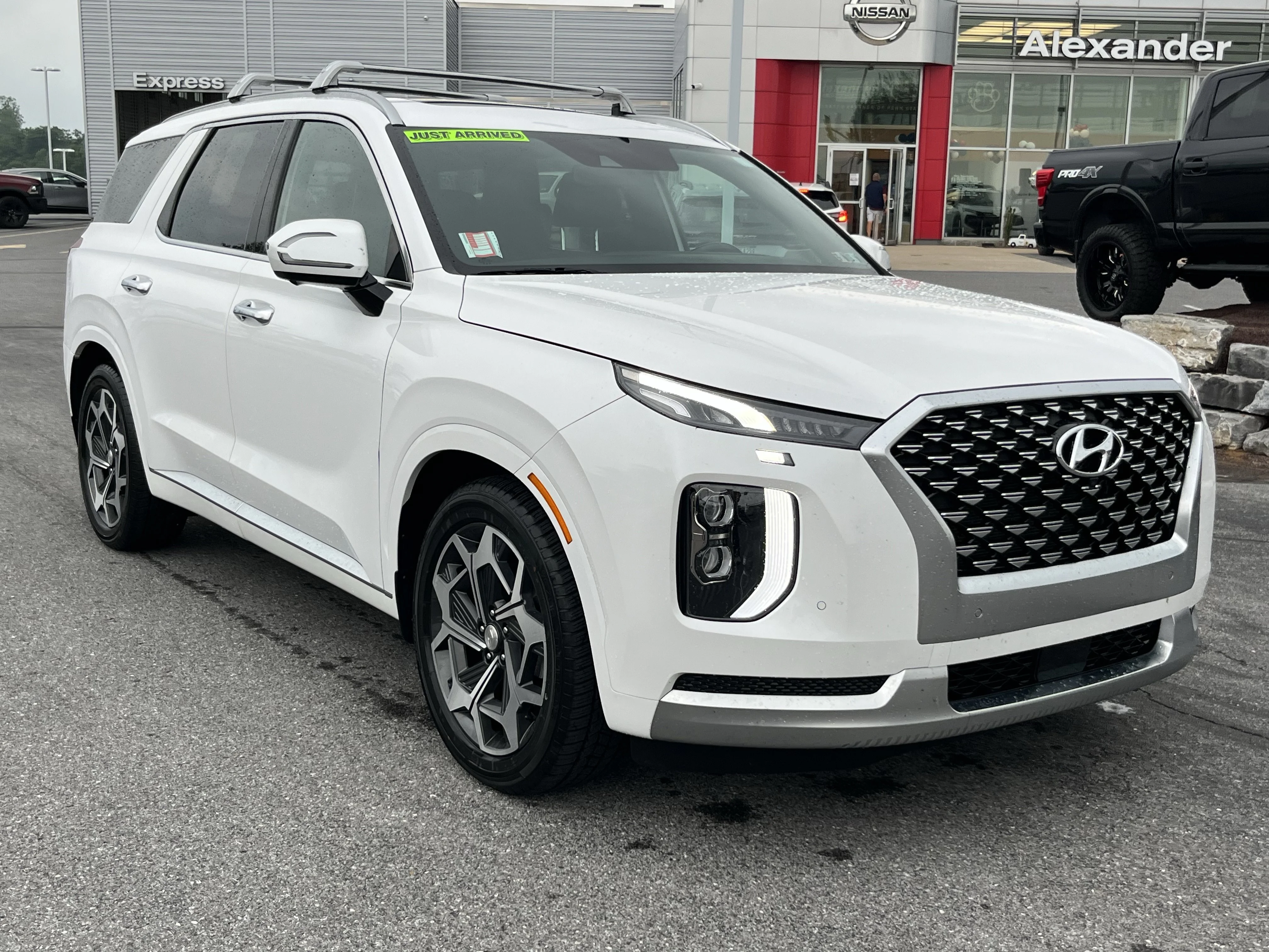 Used 2021 White Hyundai Calligraphy image 1