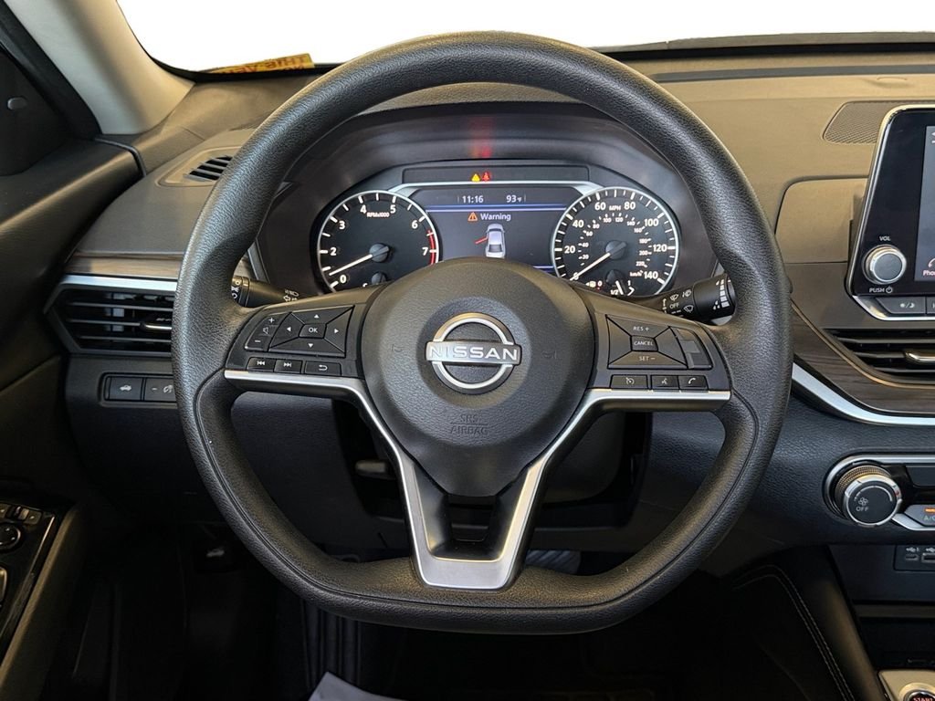 Used 2023 Gray Nissan 2.5 SV image 18