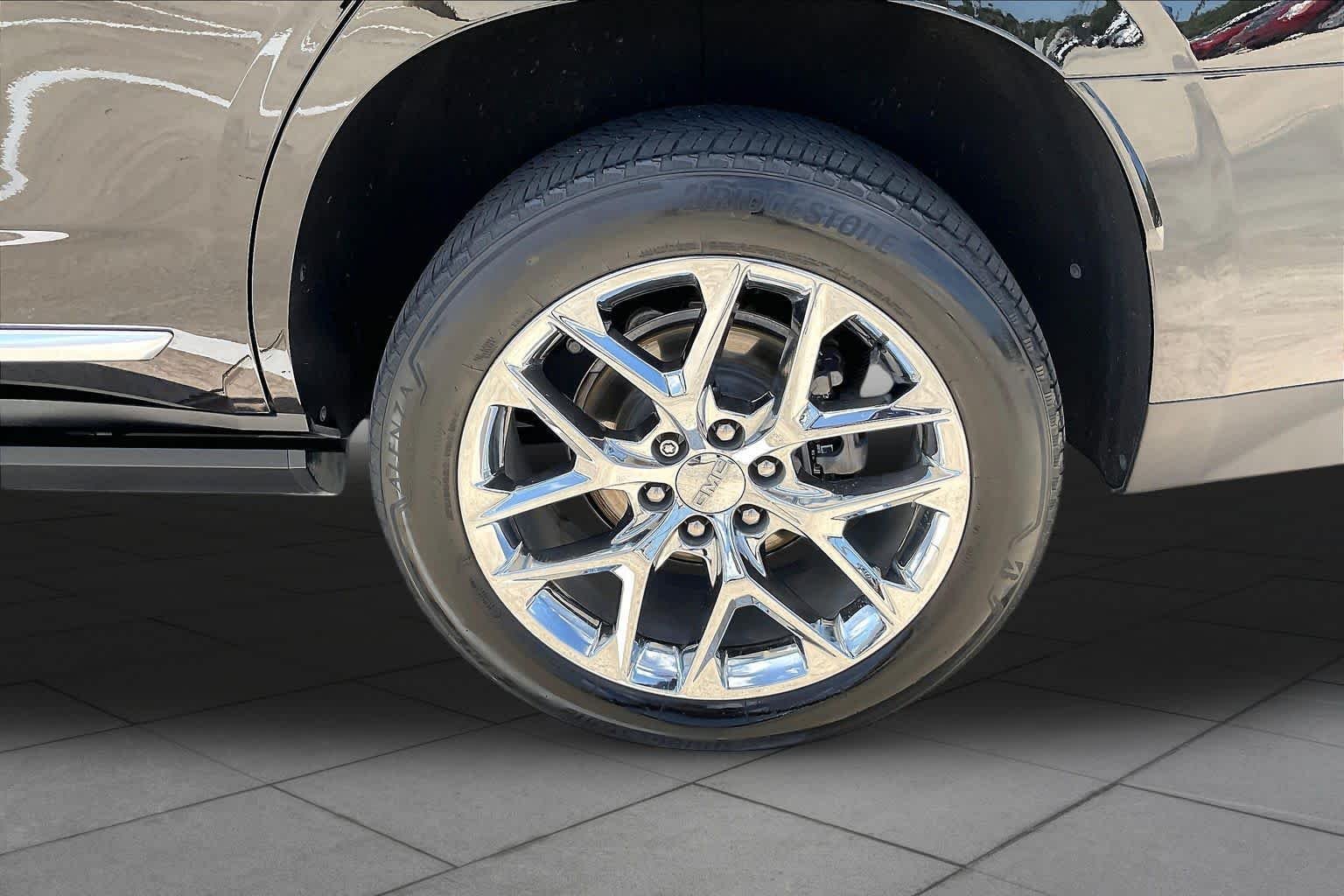 Used 2022 Onyx Black GMC Denali image 11