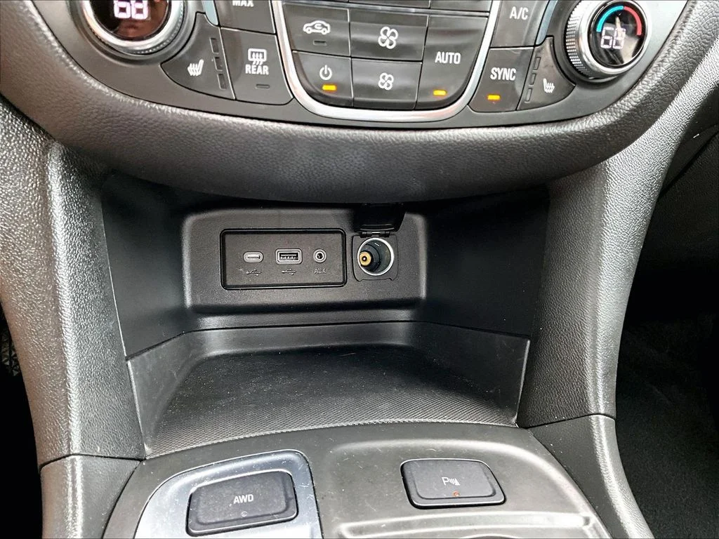 Used 2022 Black Chevrolet LT image 21