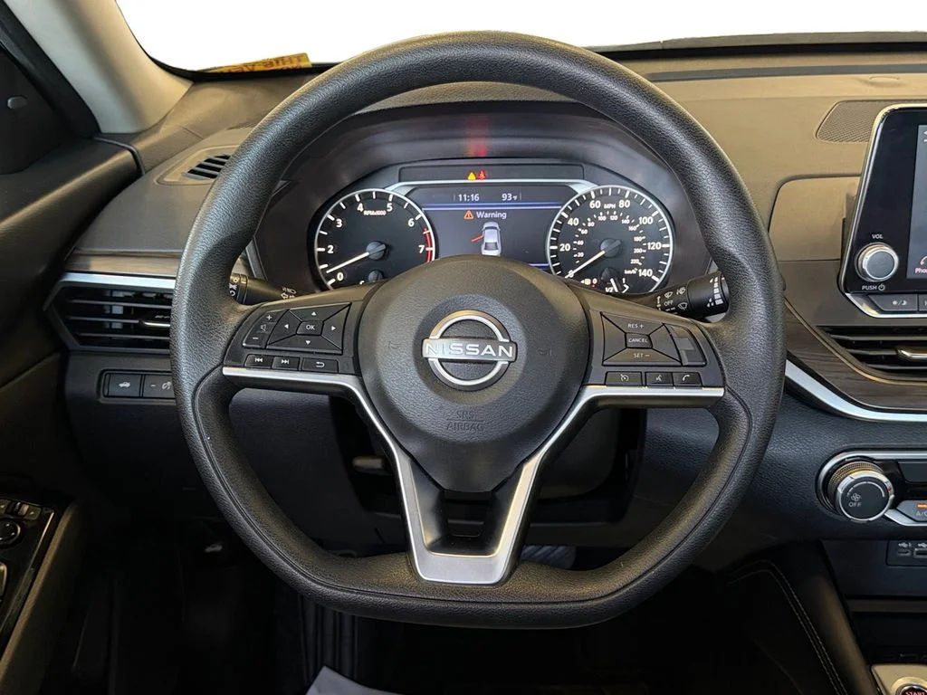 Used 2023 Gray Nissan 2.5 SV image 18