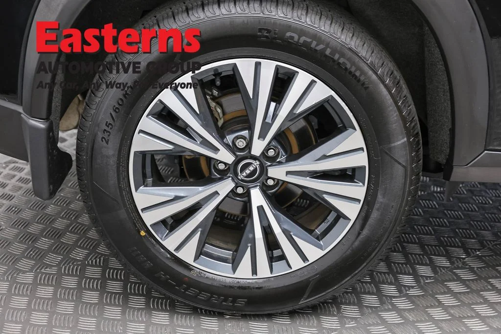 Used 2023 Black Nissan SV image 32