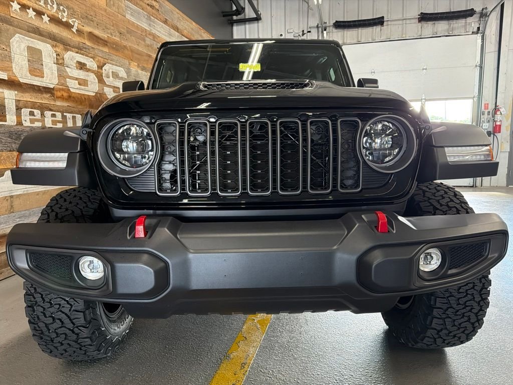 New 2026 Black Clear-Coat Exterior Paint Jeep Rubicon image 7
