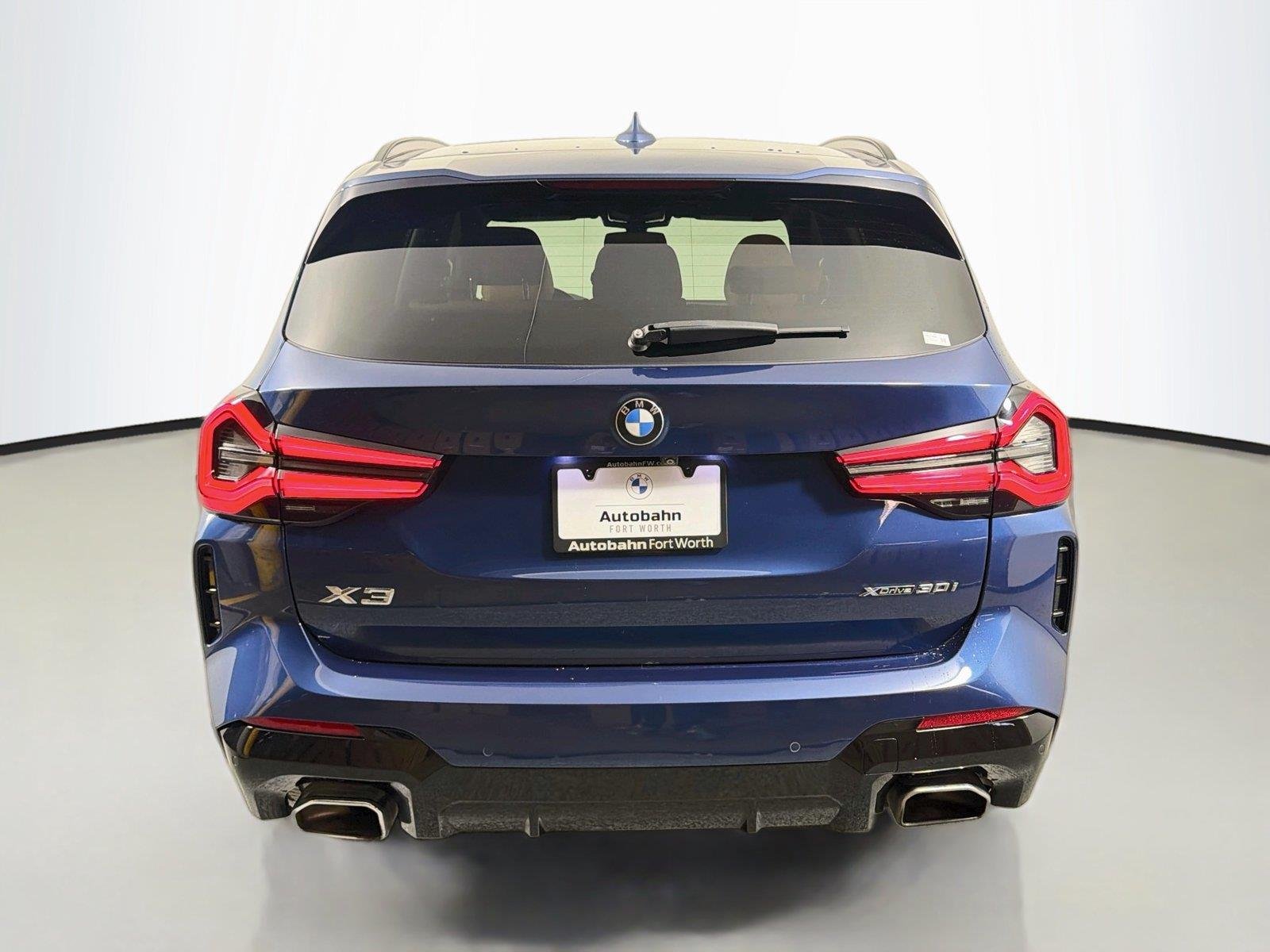 Used 2022 Phytonic Blue Metallic BMW xDrive30i image 6
