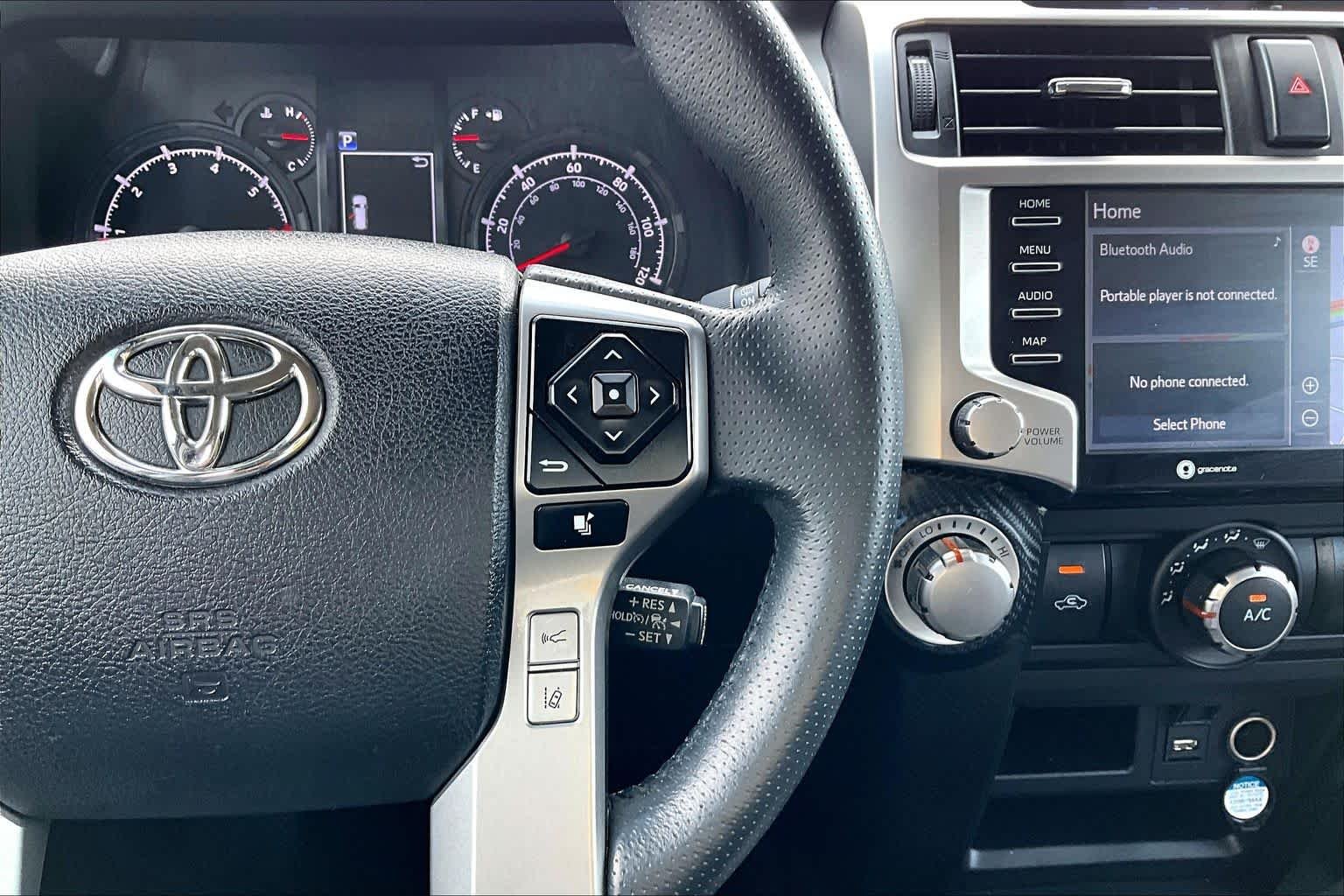 Used 2020 Midnight Black Metallic Toyota SR5 Premium image 25