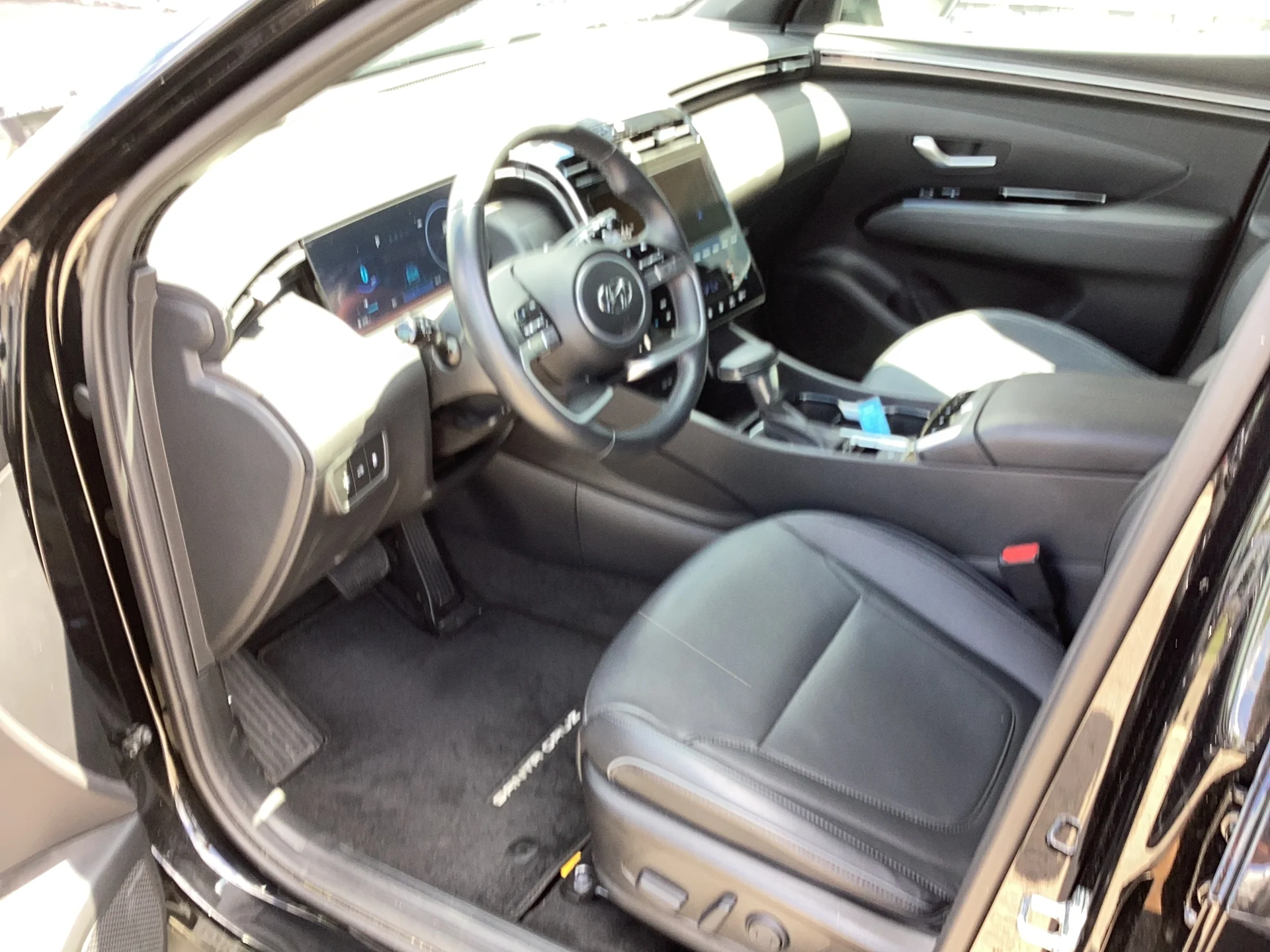 Certified Used 2024 Phantom Black Pearl Hyundai Limited image 10