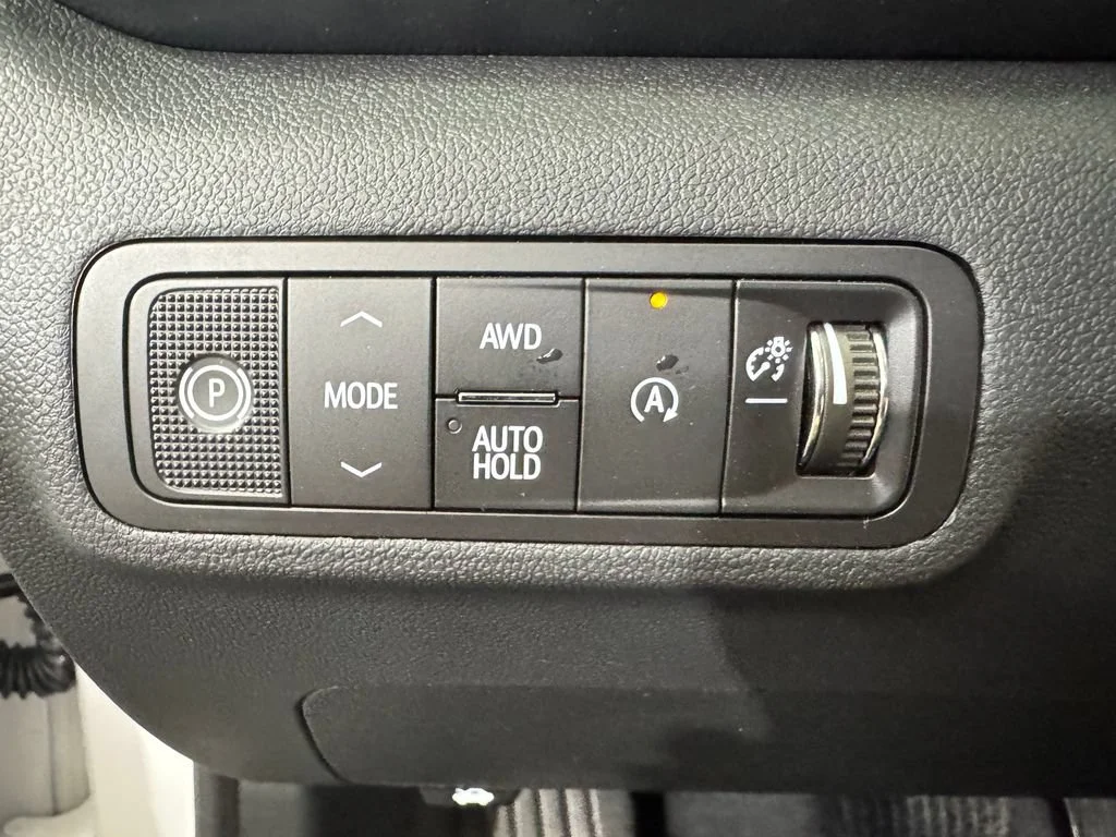 New 2027 Summit White GMC AT4 image 18