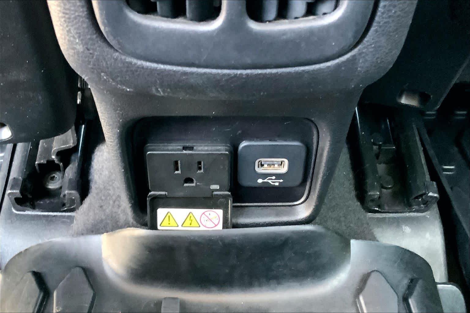Used 2021 Redline Pearlcoat Jeep Limited image 30